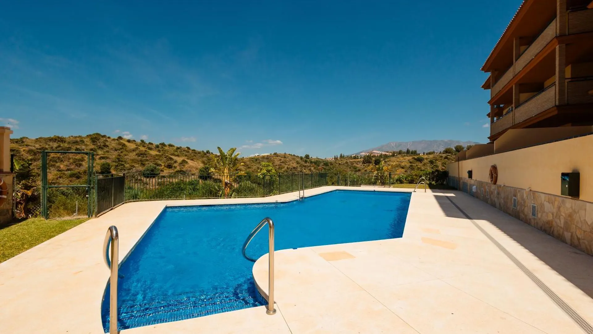 Cozy Apartment, With Sea Views, Large Private Terrace, Close To The Beach, El Faro, Mijas