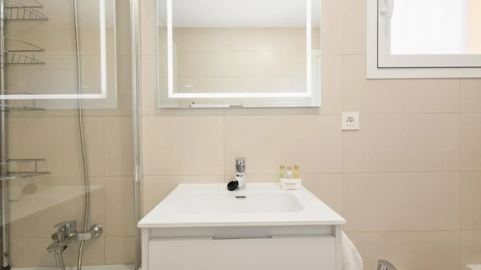 Cozy Apartment, With Sea Views, Large Private Terrace, Close To The Beach, El Faro, Mijas Apartment
